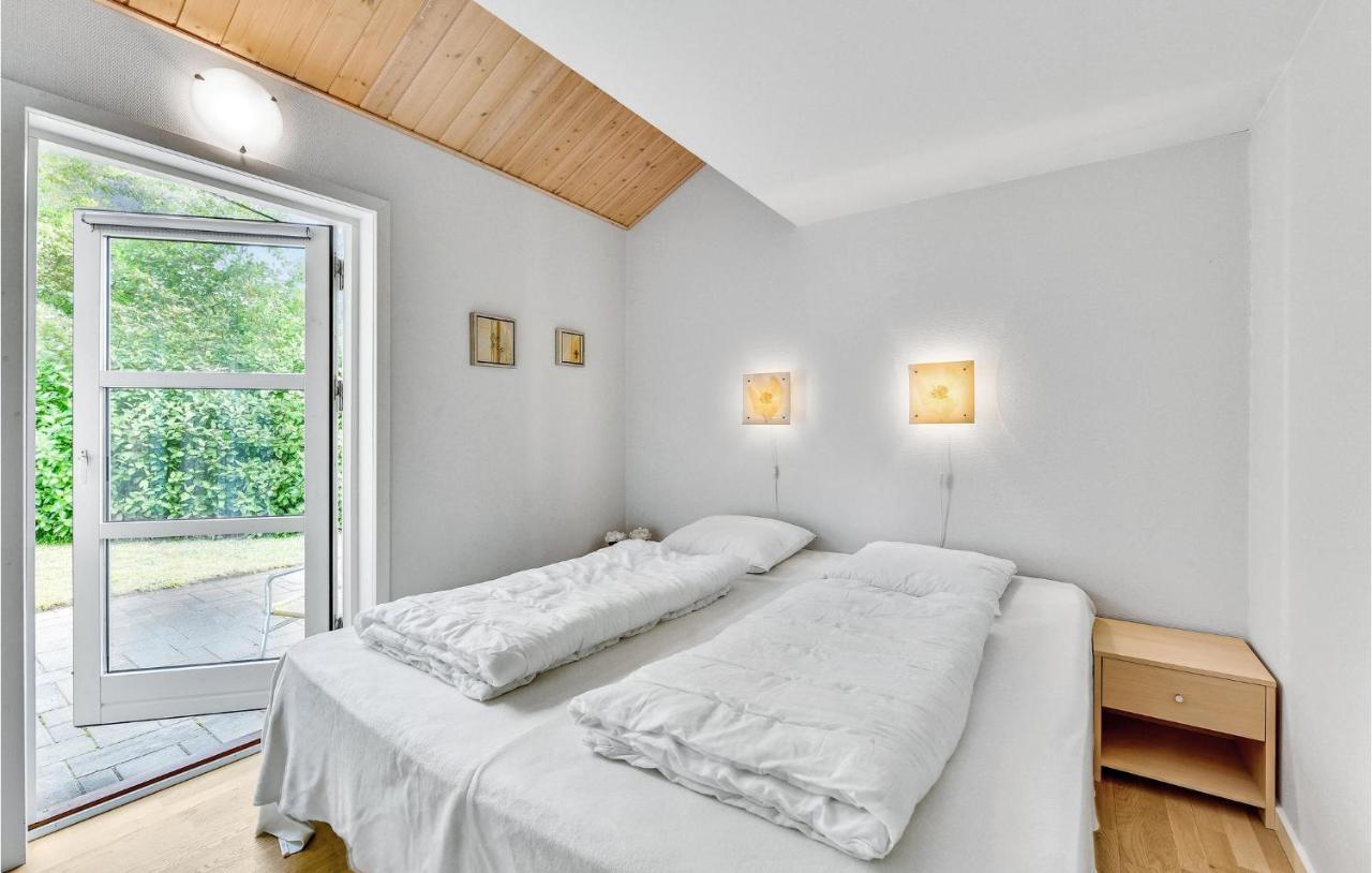 Cozy Home In Tarm With Kitchen מראה חיצוני תמונה